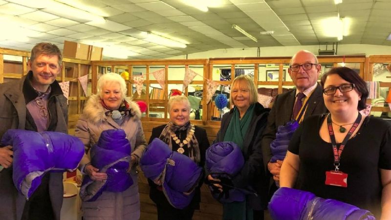 Photo left to right:  Ged Bretherton, Rtn Lesley Hargraves, Soroptimist President Anne Holmes, Soroptimist Pauline Moran, Rotary President John Wright and Emma from the Brick.