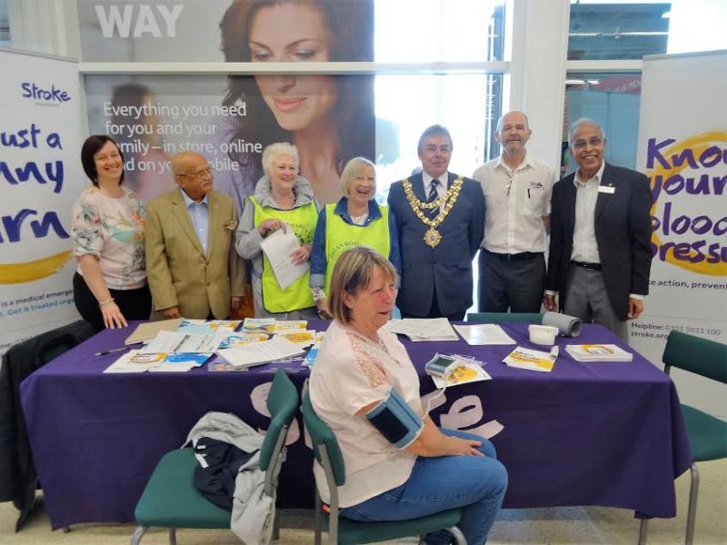 Photo: The team of RTNs, Drs. Members, who support Stroke Awareness Day. The Mayor and Mayoress with the Management Representative from Tesco.